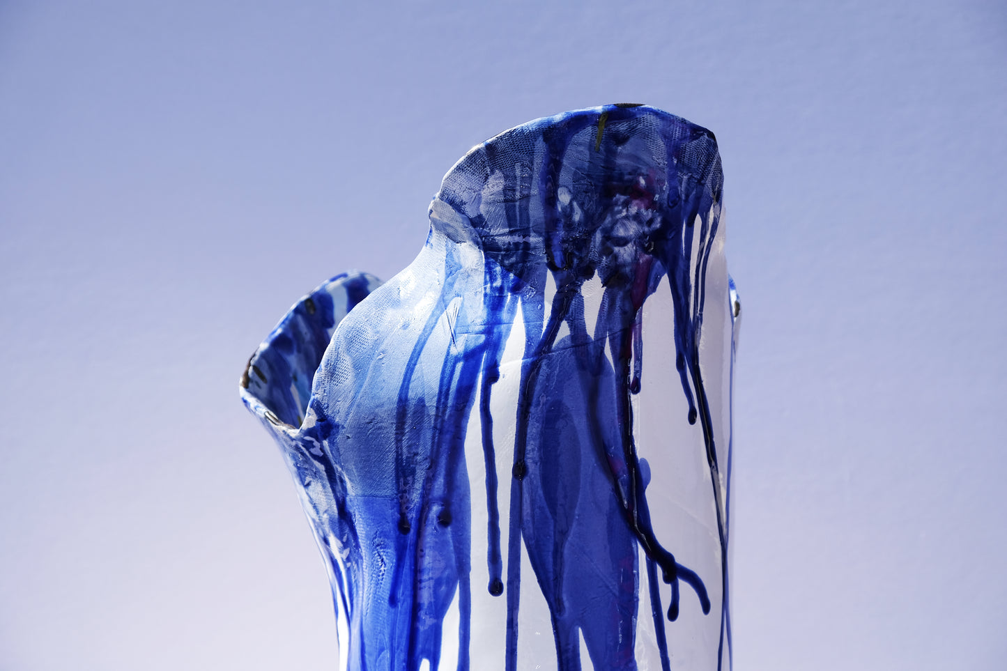 DRIPPING VASE