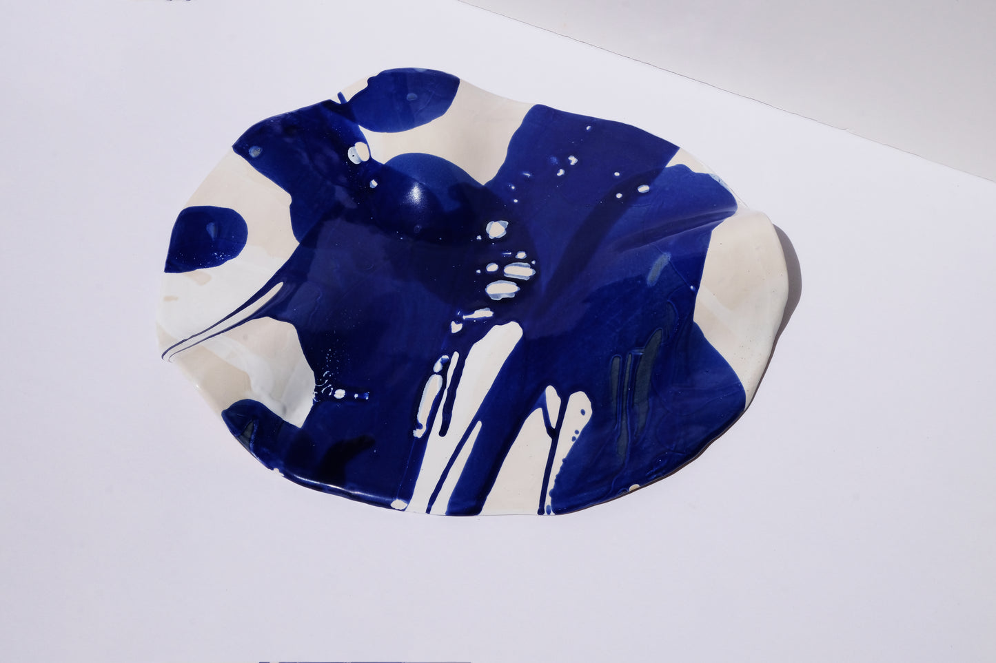 Mediterannean wavy plate